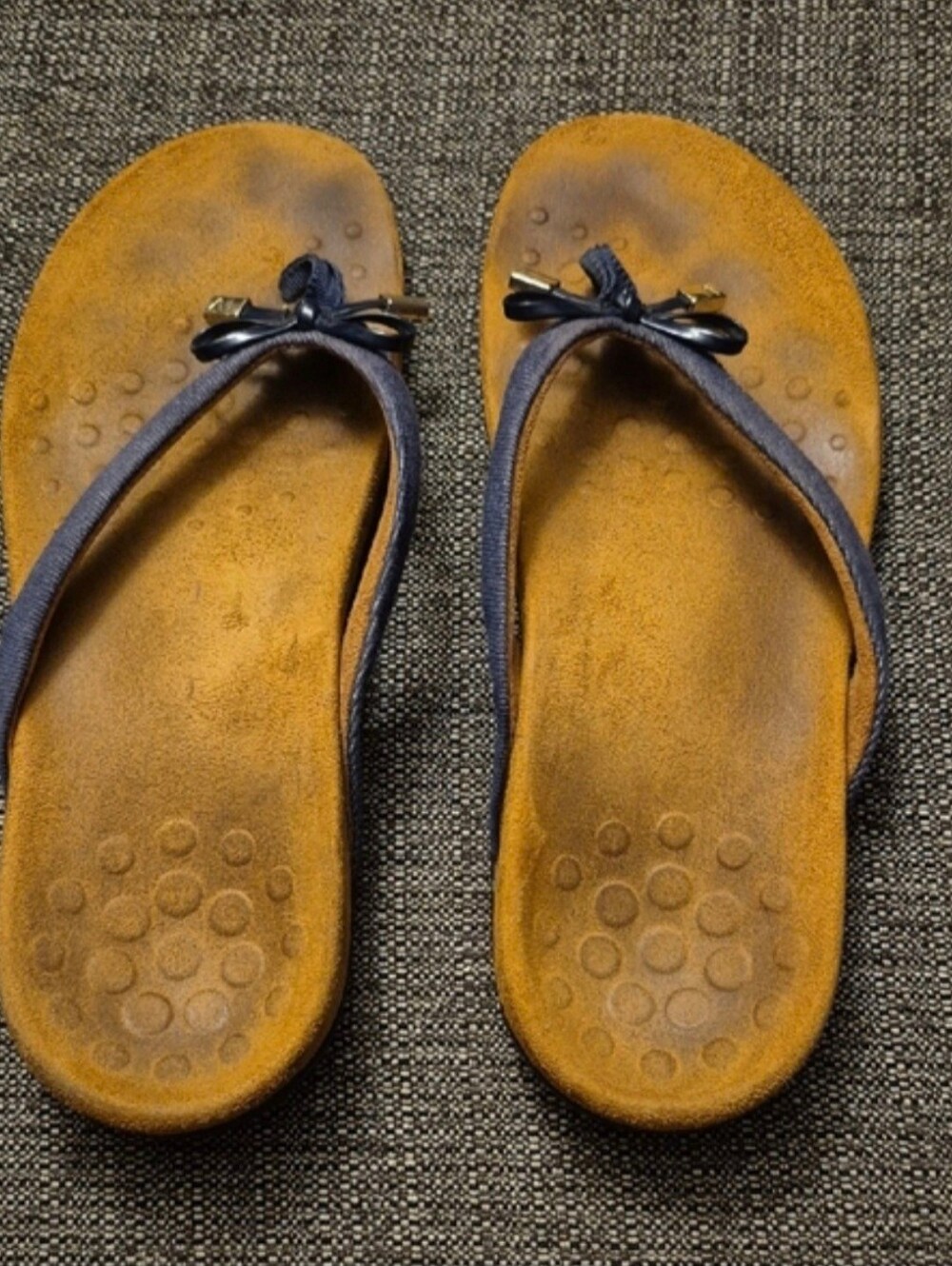 Vionic Sandals Size 8.5 - Picture 3 of 8